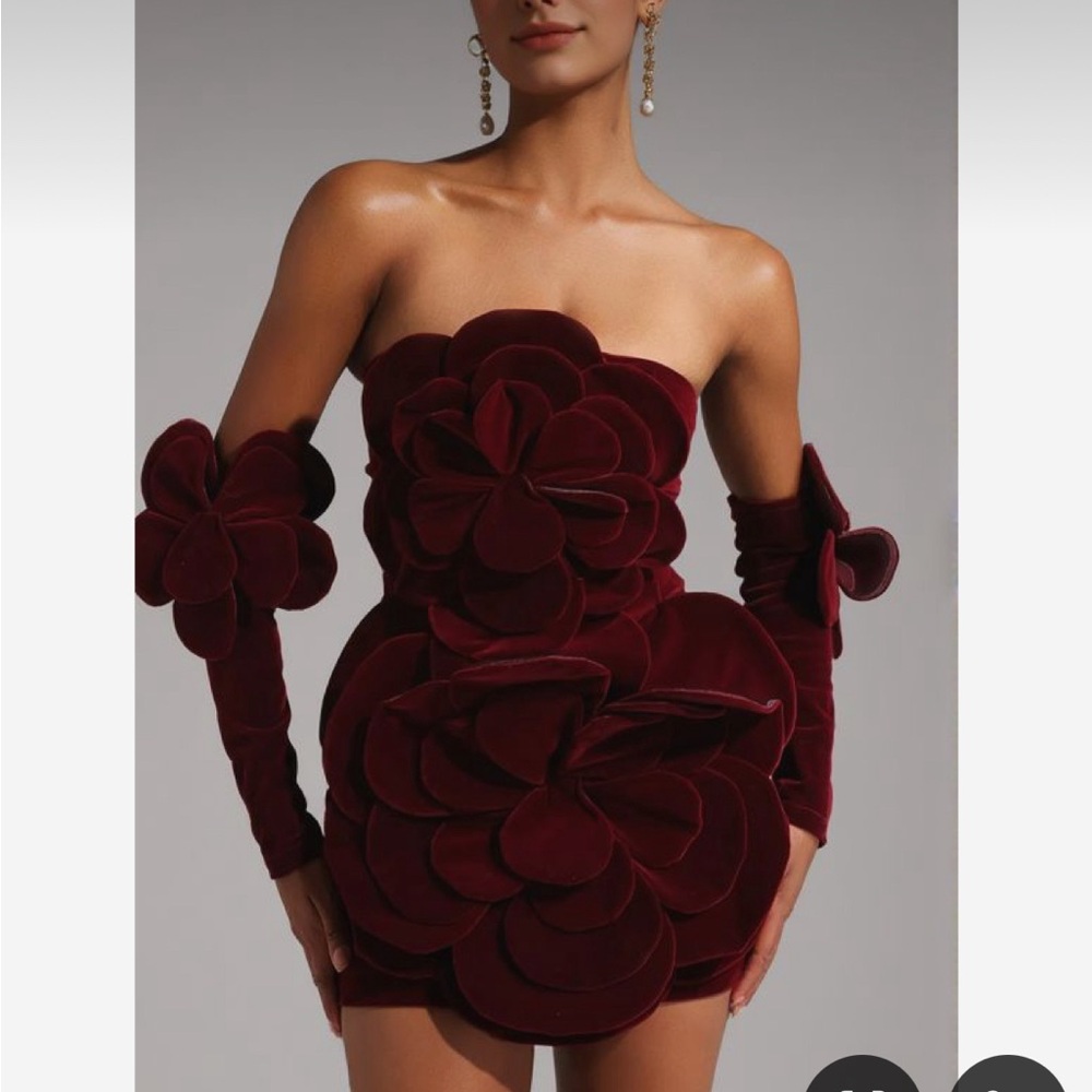 Chic Strapless Dress with Floral Accents prefect for going out n weddings